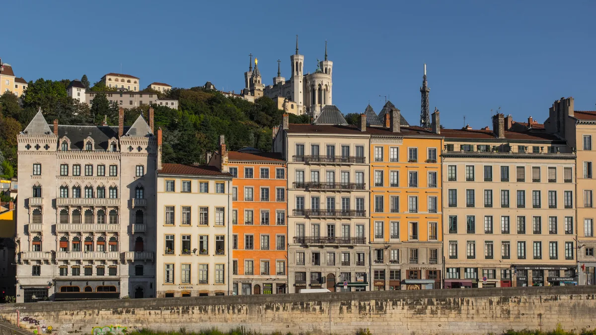 Lyon